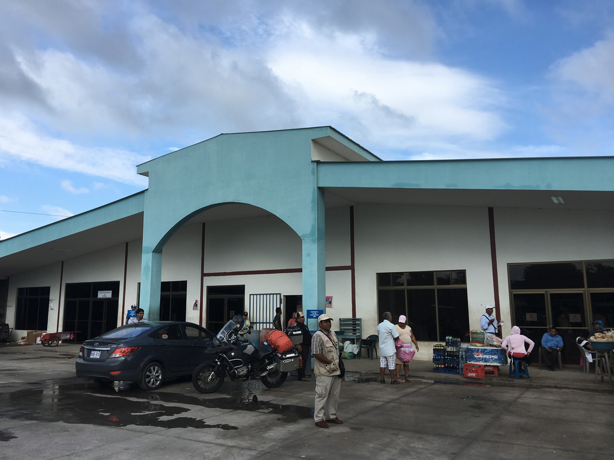 Entering Costa Rica 1
