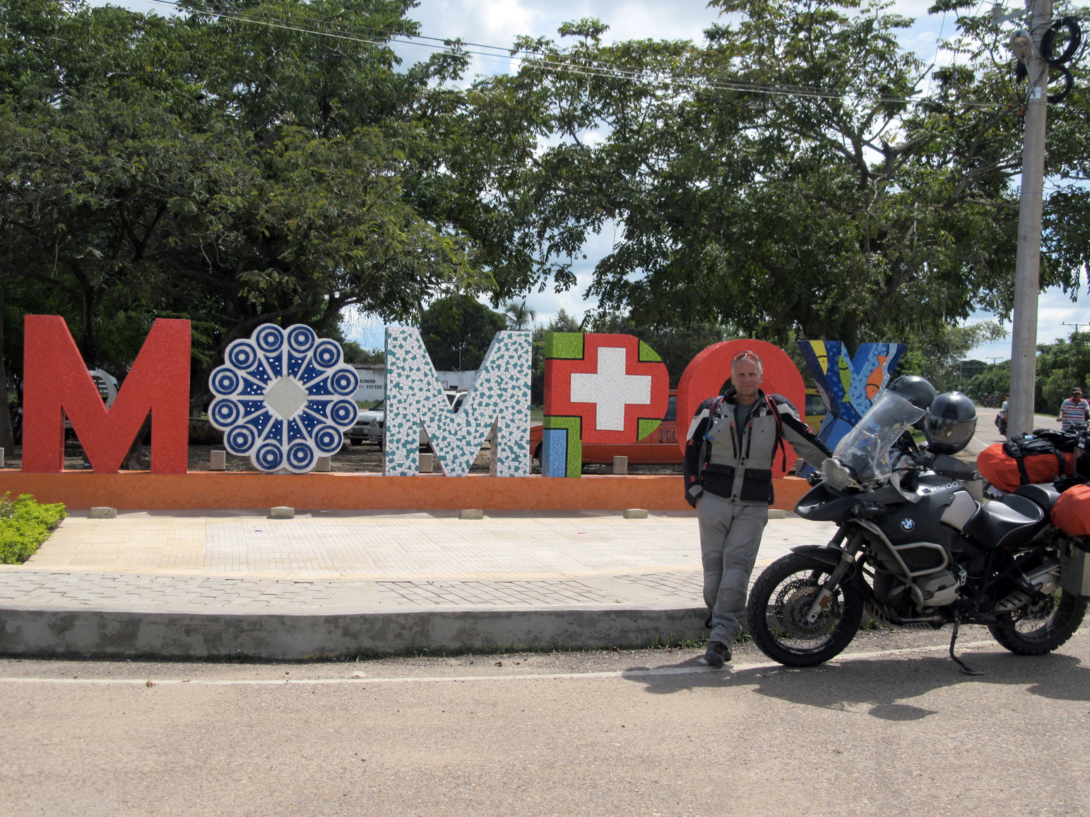 Street in Mompos 1