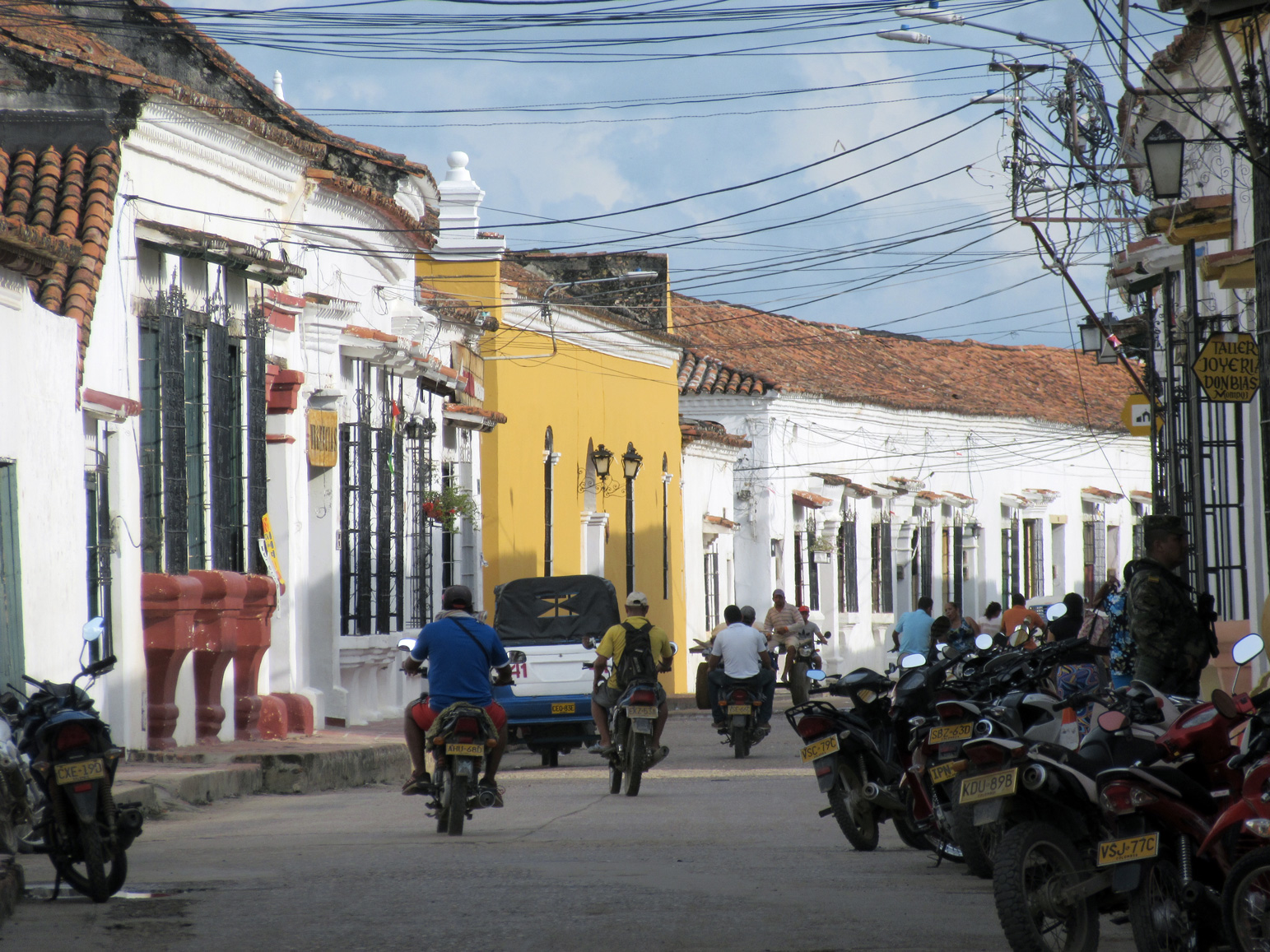 Mompos Church